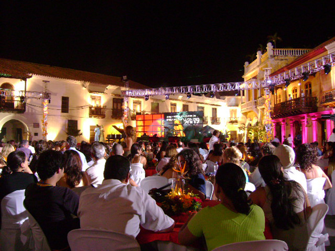 Ceremonia de entrega India Catalina